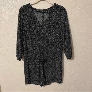 Banana Republic women’s 3/4 sleeve polka dot romper, small, black and white